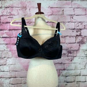 🫣NEW w/tags Bali bra. Size 44C